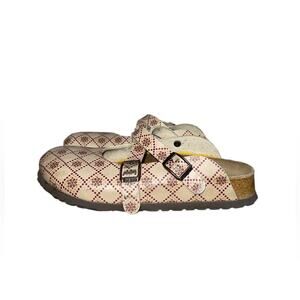 Birki’s by Birkenstock Beige Leather Snowflakes Criss Cross Clogs Slip On Size 6